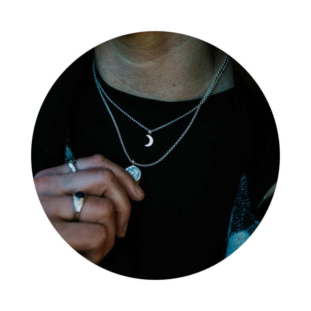 URUZ | STRENGTH RUNE NECKLACE