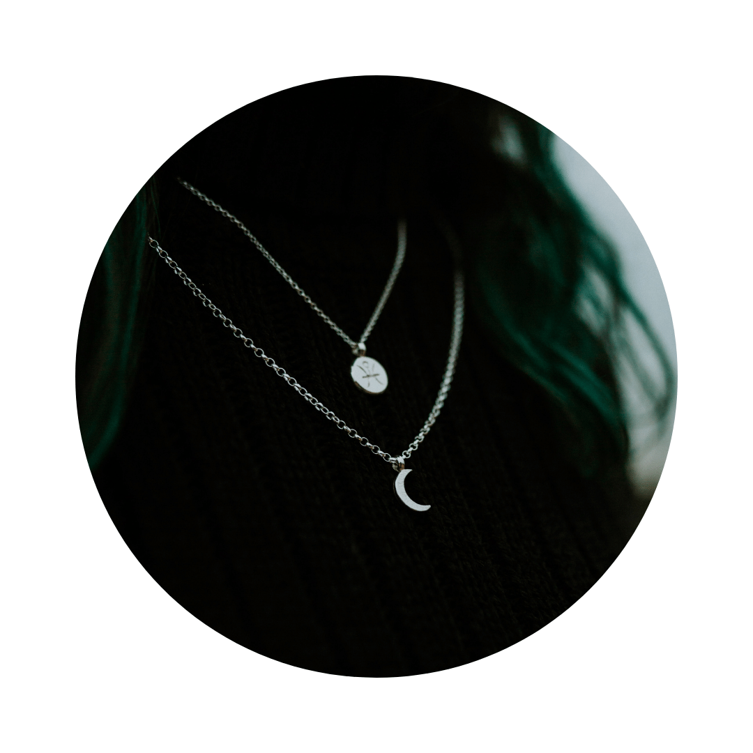 CRESCENT MOON NECKLACE
